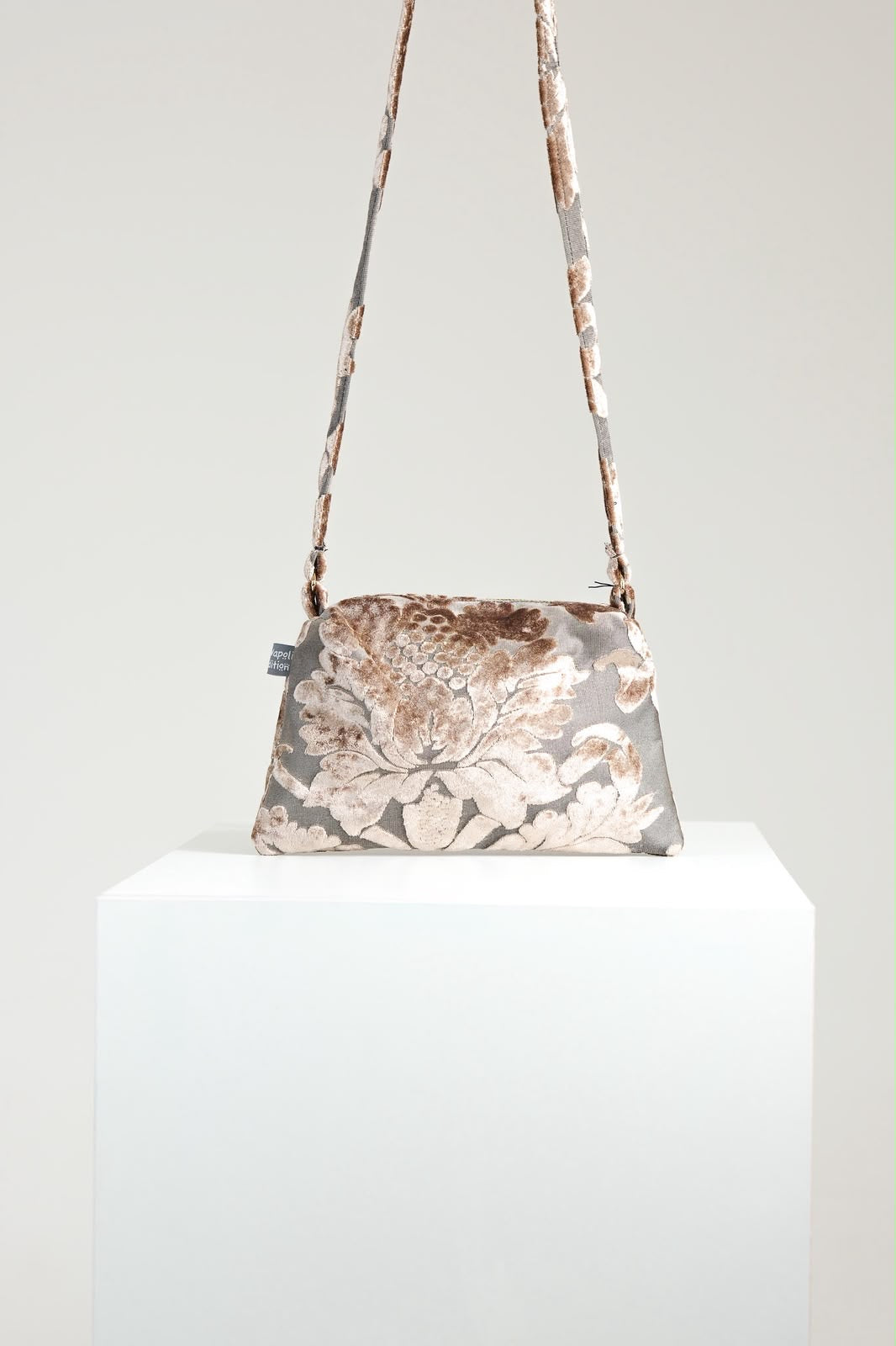 Grazia broccata beige