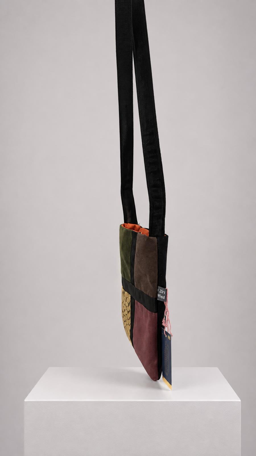 Tasca multicolore