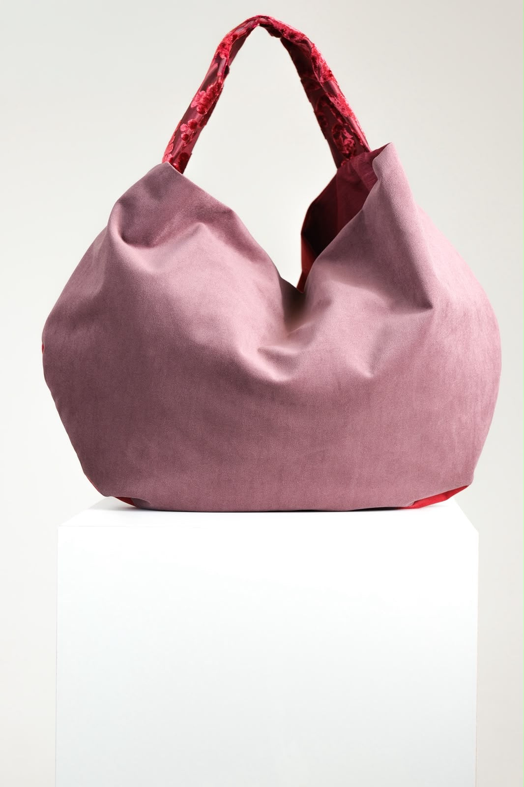 Maxi bag duo viola e rosa con manico broccato